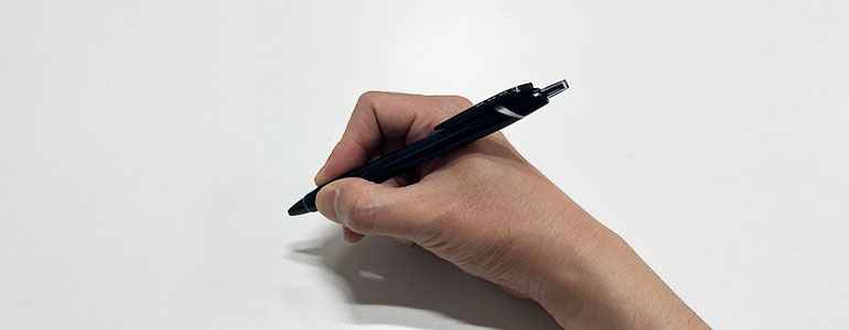 三菱鉛筆 ジェットストリーム　スタンダード0.5mm・0.7mm
