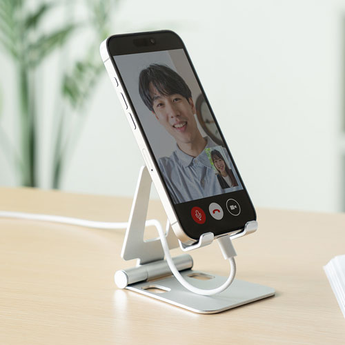 サンワサプライ 折りたたみ式 スマホスタンド アルミ製 無段階 角度調整 2関節 スマートフォンスタンド Switch シルバー