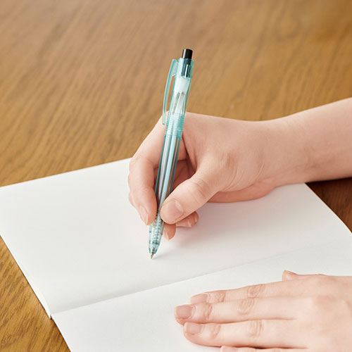 海洋プラスチックリサイクルボールペン