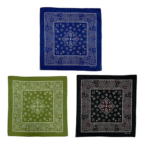 ペーズリーバンダナ